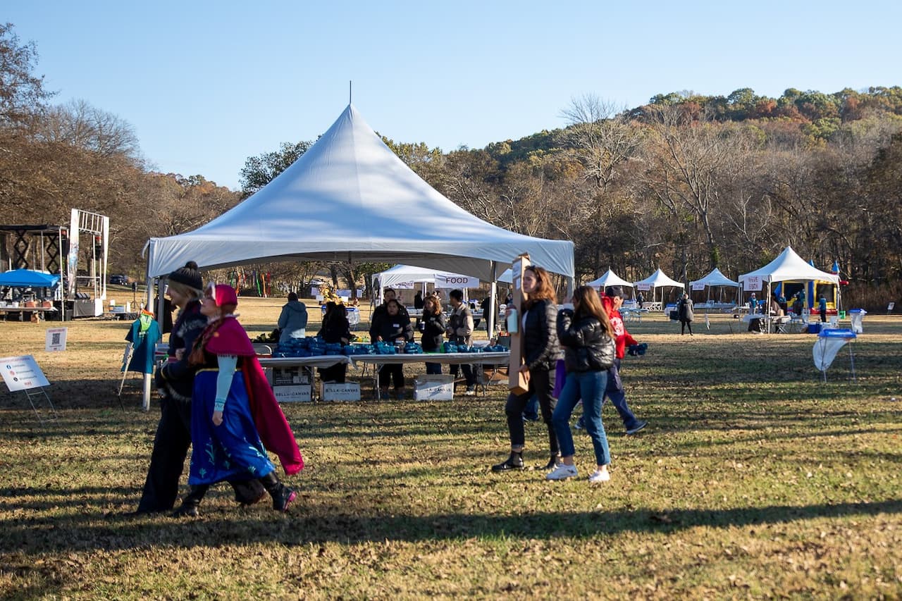 Solaren Helps Coordinate Parking & Security for the Annual Hike for Safe Haven event at Percy Warner Park