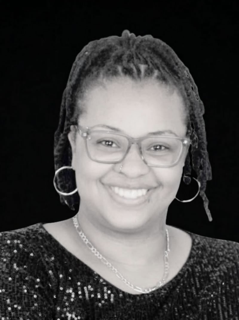 Aireyele Moss- Administrative Assistant